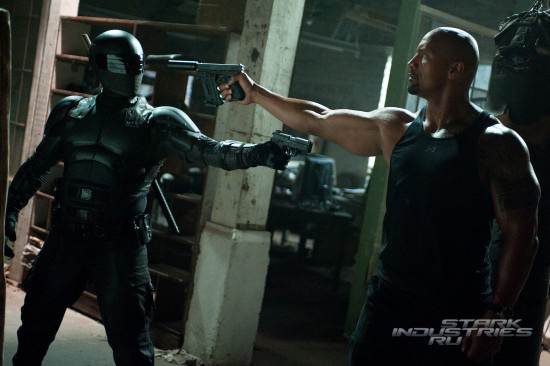Snake-Eyes-vs.-Roadblock-in-G.I.-Joe-Retaliation-