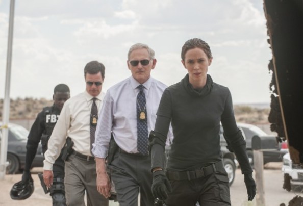 sicario-emily-blunt-victor-garber-600x409